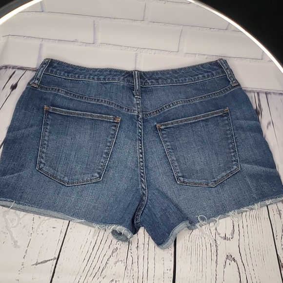 Universal  thread  short - Picture 3 of 5